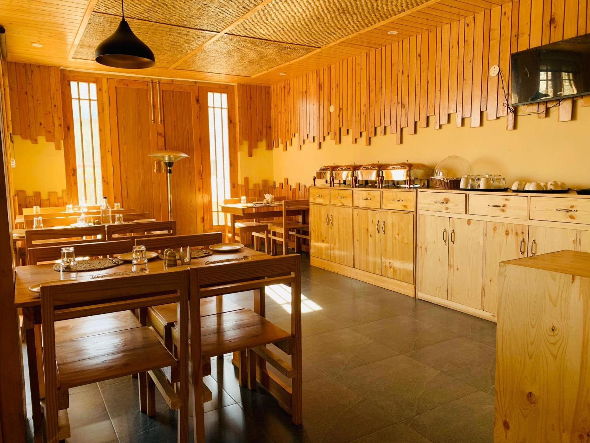 The Bulevar - Whispering Willows Hotel Sissu Kültér fotó